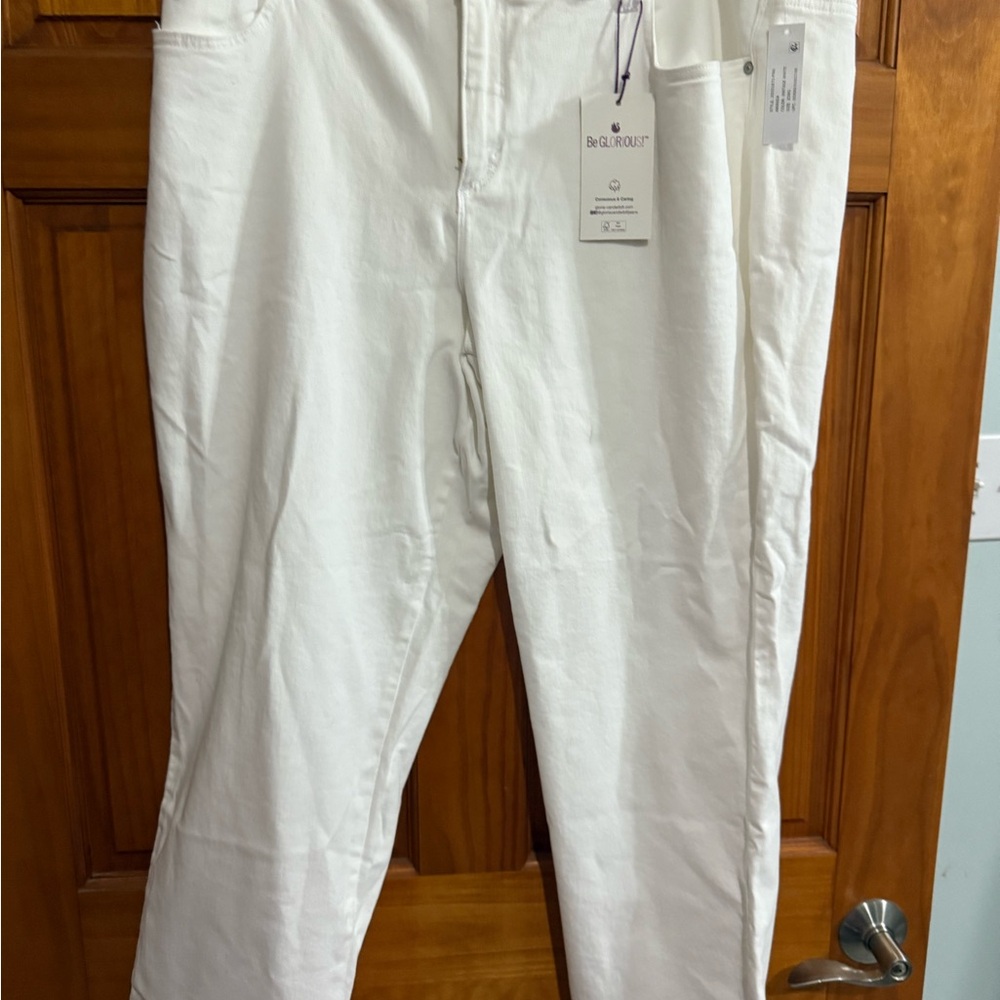 Gloria Vanderbilt Women's Straight Leg Jeans - White